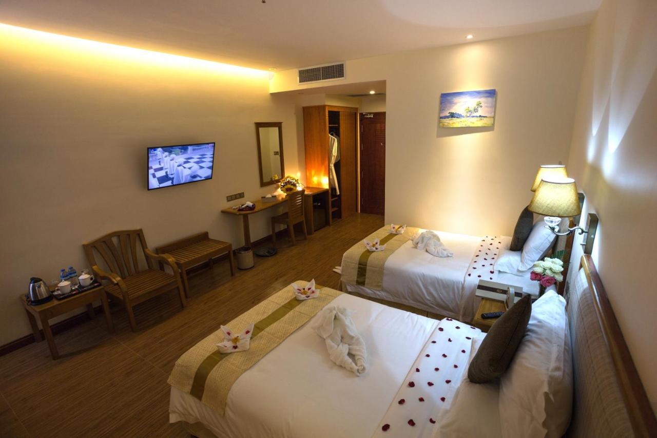 Golden Hotel Mandalay Exterior photo